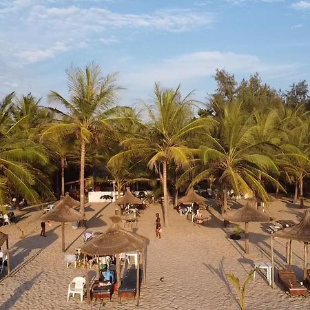 Jungle Beach Resort Sanyang Buitenkant foto