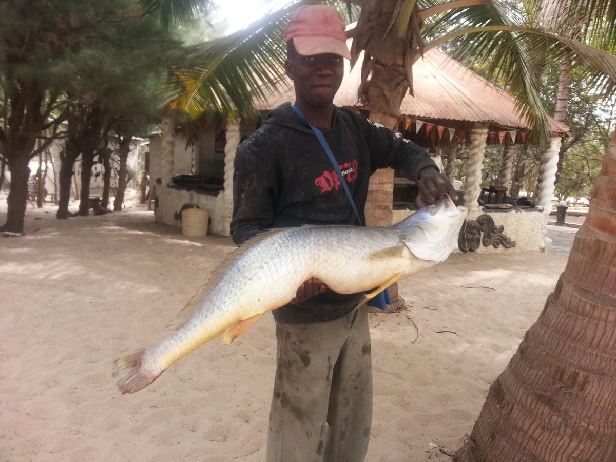 Jungle Beach Resort Sanyang Buitenkant foto