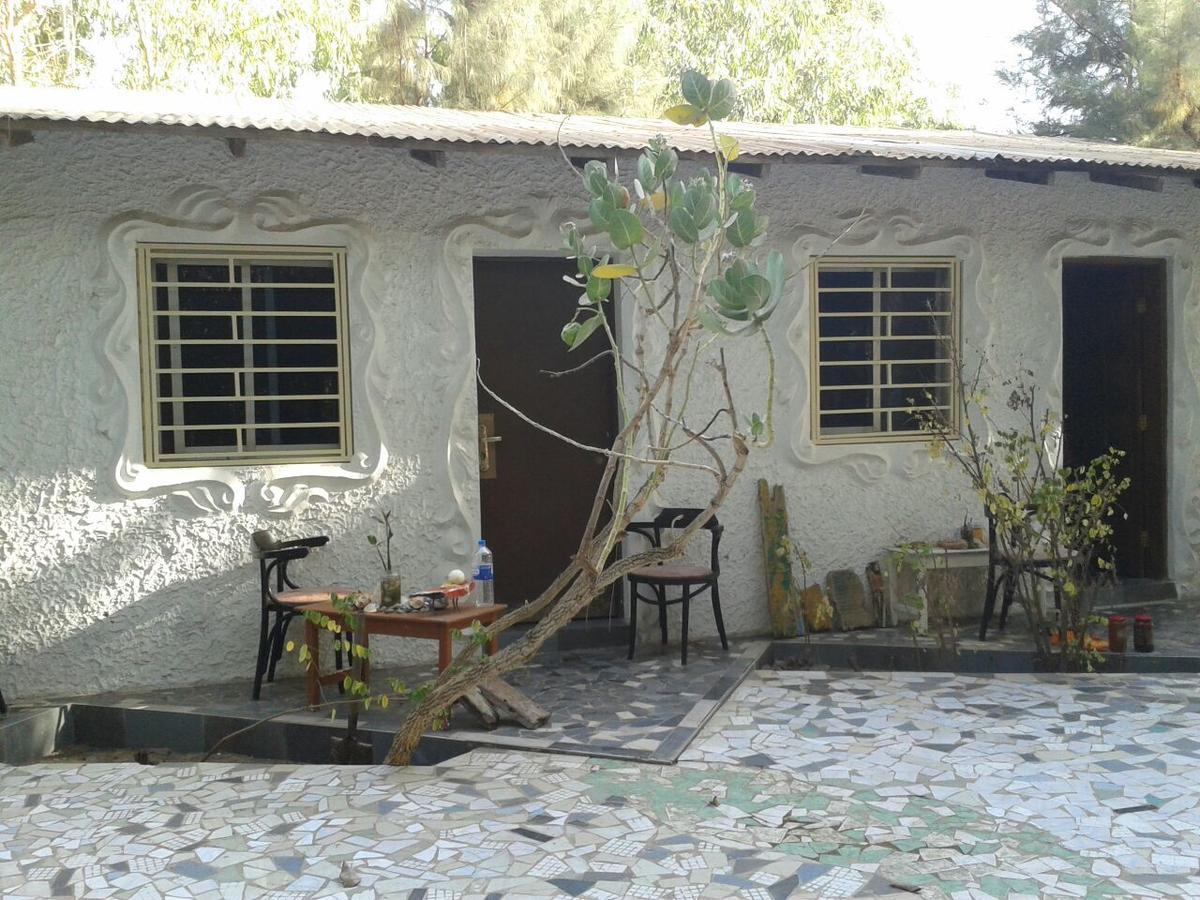 Jungle Beach Resort Sanyang Buitenkant foto