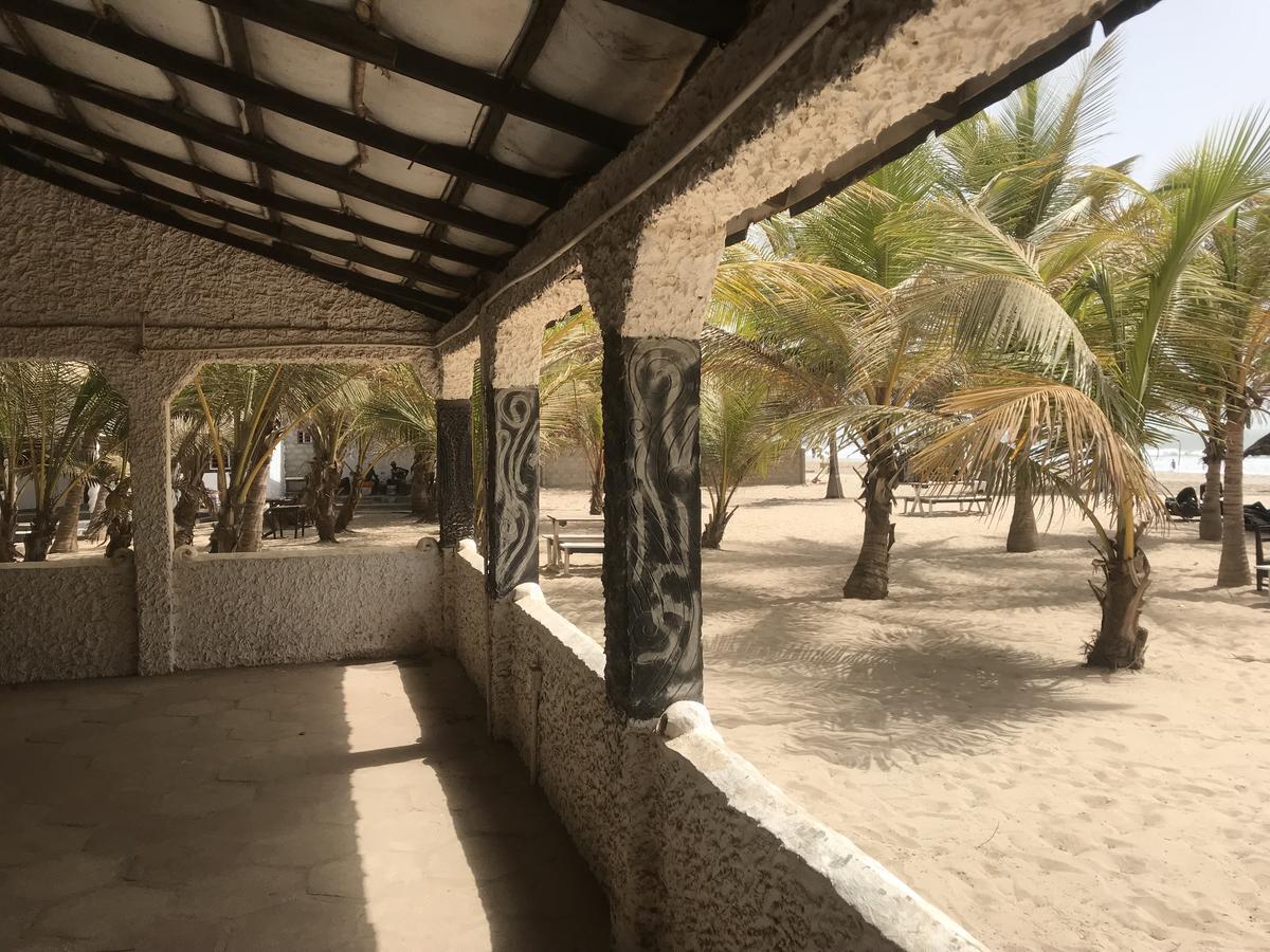 Jungle Beach Resort Sanyang Buitenkant foto
